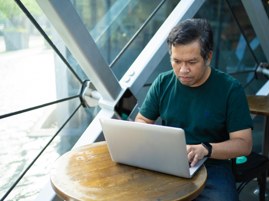 global remote staffing compliance