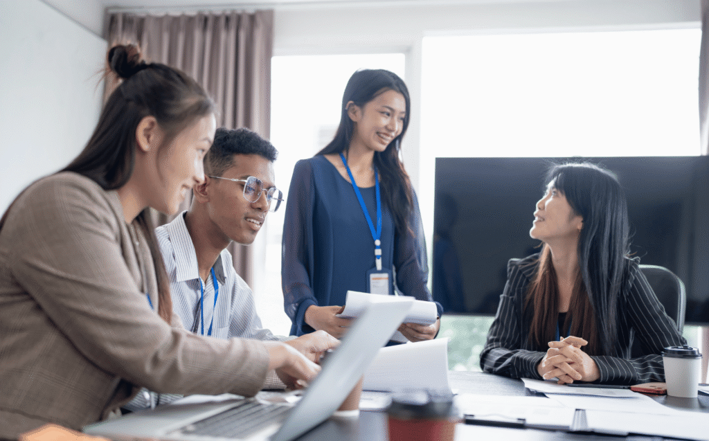 advantages of outsourcing services