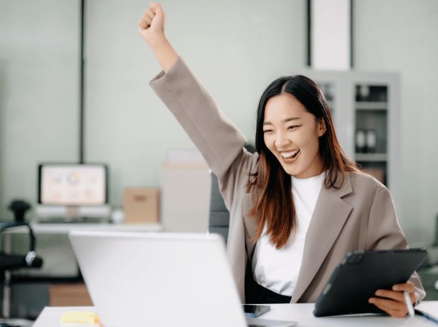 advantages of outsourcing services